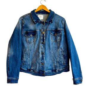 Torrid Size 1 Denim Jean Trucker Jacket XL 1X